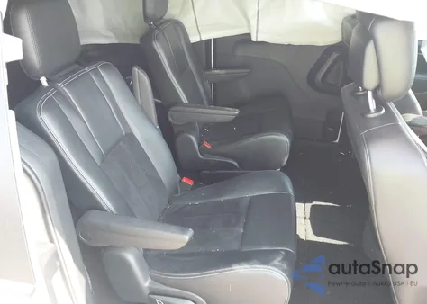 2018 Dodge Grand Caravan Sxt z USA, uszkodzony, nr VIN 2C4RDGCG8JR136977